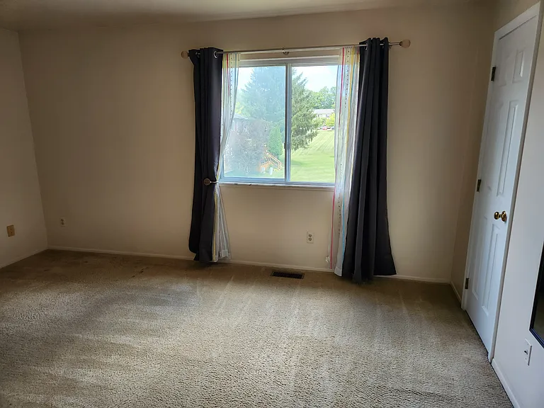 3490 Burbank Dr — Photo 14