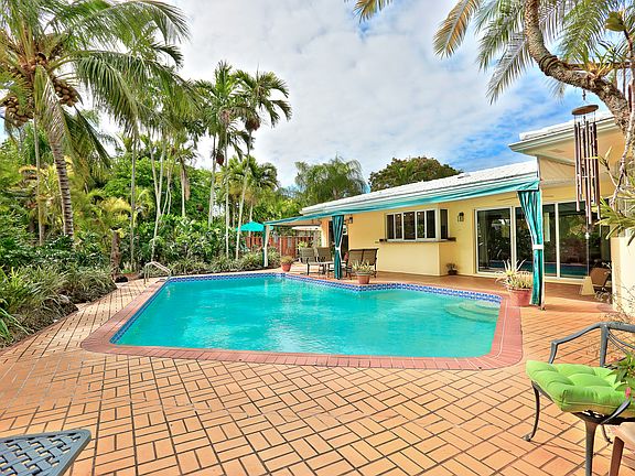 2nd image of 8820 SW 160th St