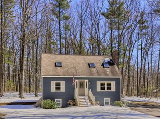 7 West St, Pepperell, MA 01463
