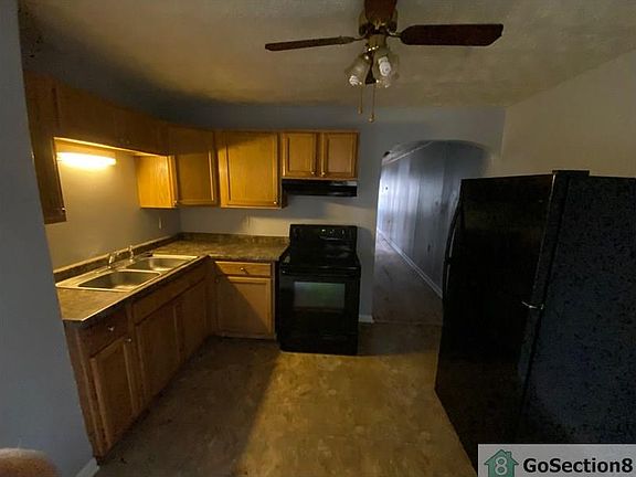 4th image of 2631 S 6th St