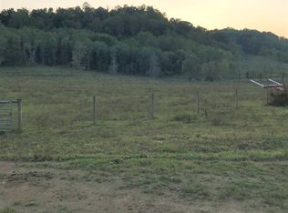 592 S Fork Rd, Marion, VA 24354