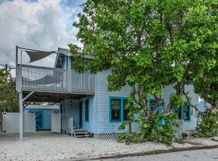 116 E Bay Dr, Treasure Island, FL 33706