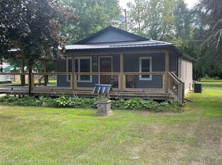 136 Burnside Rd, North Branch, MI 48461