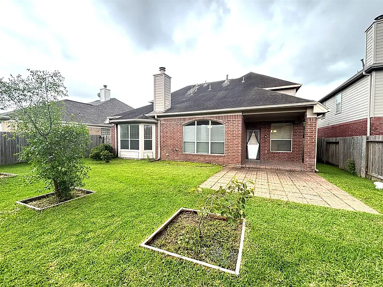 9514 Leaning Tree Ln — Photo 32