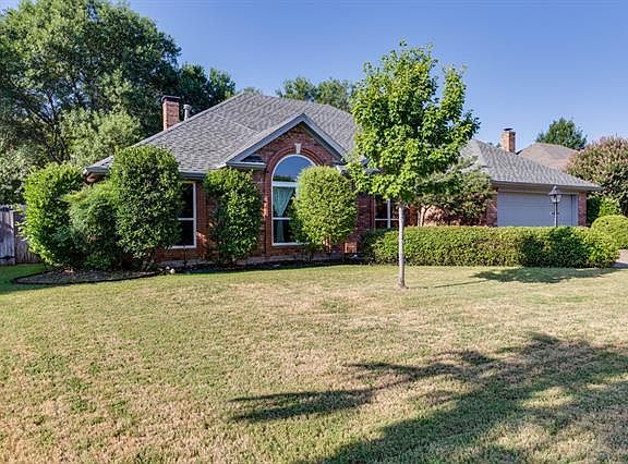 2nd image of 3314 Huntington Dr