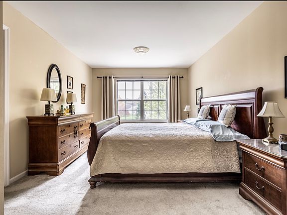 5th image of 9190 Huxley Ct
