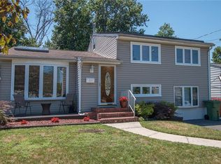 57 Haven Ter, Parlin, NJ 08859