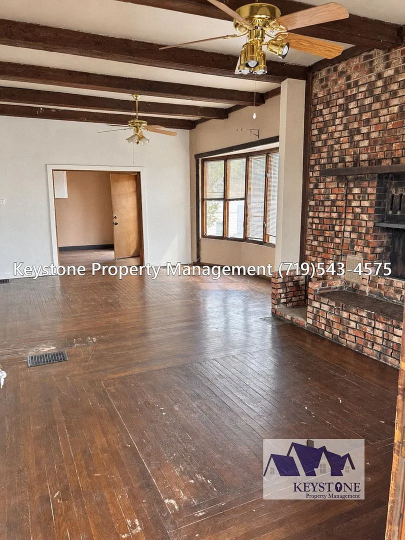 Application Fee Reimbursed! 2 Bed, 2 Bath Home Lots Of Storage Space & Large Deck In The Backyard... — Photo 2