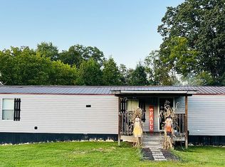 5662 White Oak Rd, Duff, TN 37729