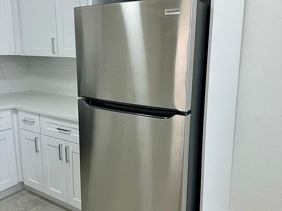 3rd image of 6243 Cleveland St #6245
