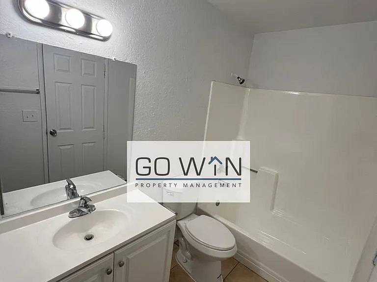 260 W 8th Ave #29 — Photo 9