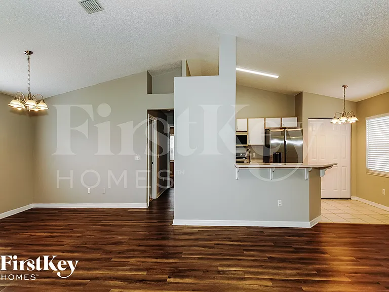 8 Wild Oak Pl — Photo 4