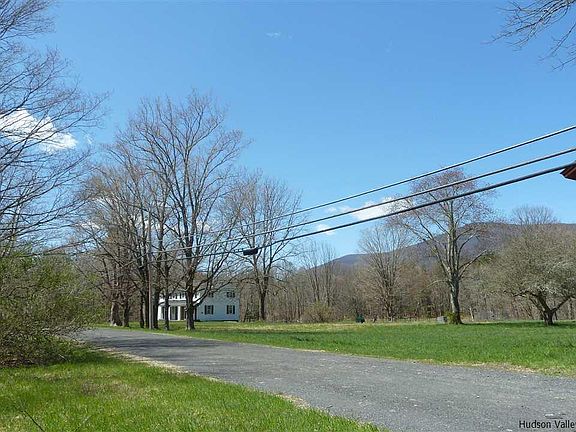 5th image of 996 Route 212