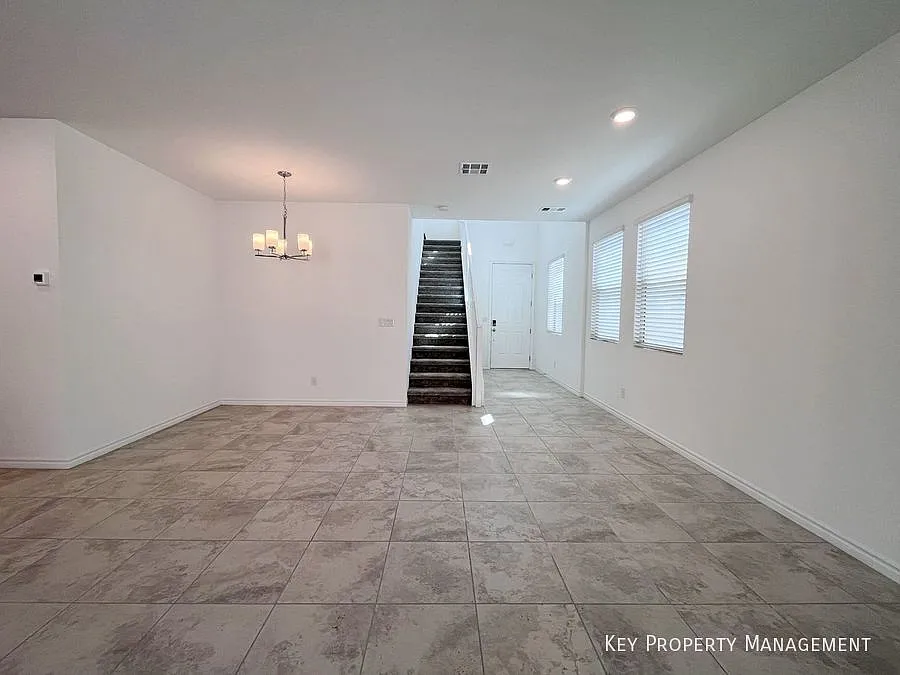 Wow! 2 Story 3 Bed 2.5 Bath Home Built In 2021! — Photo 4