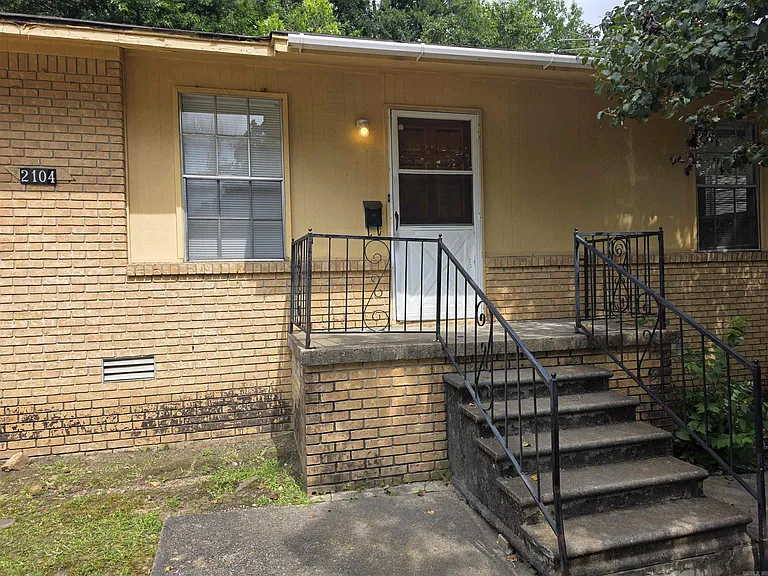2104 Virginia Dr #B — Photo 7