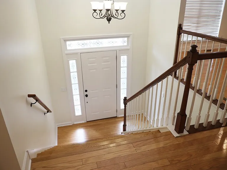 1406 Clairmonte Cir — Photo 2