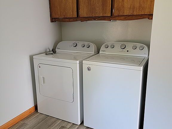 4th image of 1808 Wildwood Dr