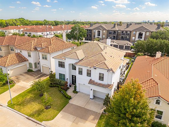 3rd image of 2111 Camden Creek Ln