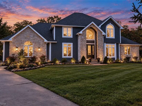 42 Ambrose Dr, Hudson, OH 44236