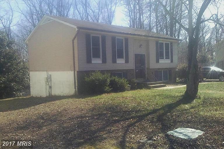 2nd image of 2109 Powder Horn Dr