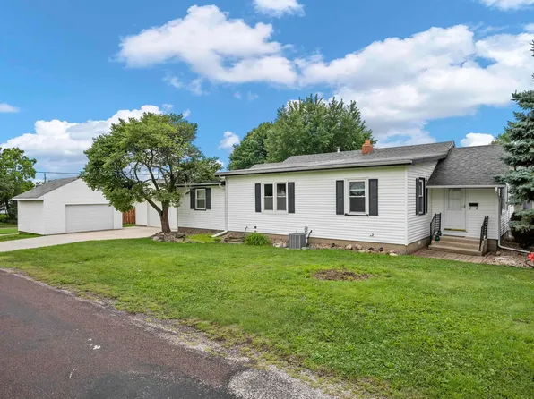 634 E Marietta Ave, Peoria Heights, IL 61616