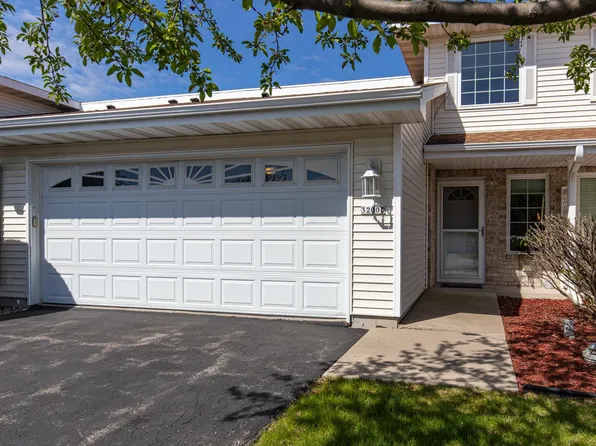 3200 White Tail Ln Unit D, Oshkosh, WI 54904