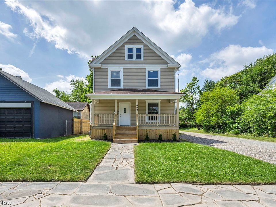 1st image of 1009 W 10th St