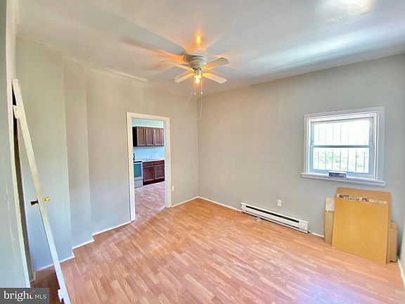 5th image of 120 E Cumberland St #2A