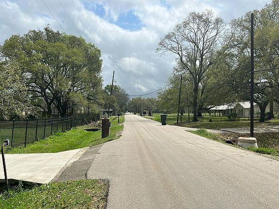 4th image of 5455 Seale Rd