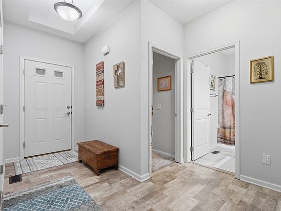 3rd image of 14405 Alpine Dr