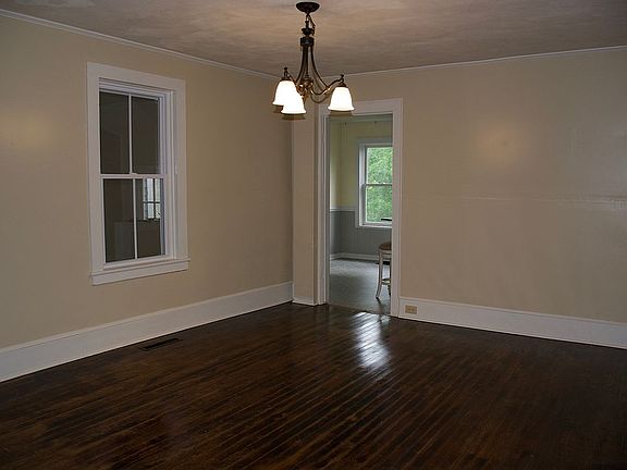 5th image of 51 Burton St