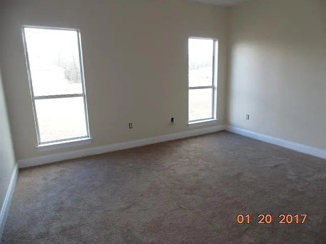 4209 Heath Dr