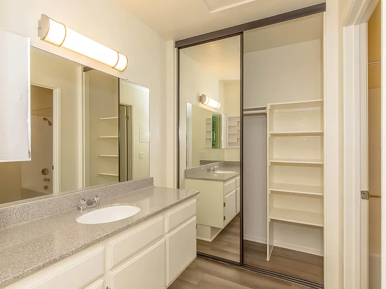 Westridge Apartment Homes — Photo 33
