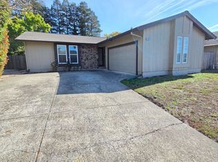 2004 Appaloosa Dr, Petaluma, CA 94954