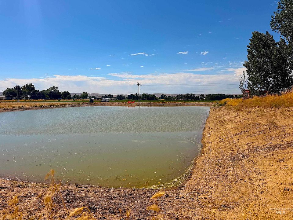 1st image of 13 Peruvian Ln
