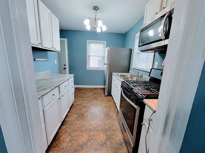 875 Agate St — Photo 4