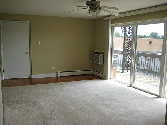 2nd image of 945 8th Ave APT 9
