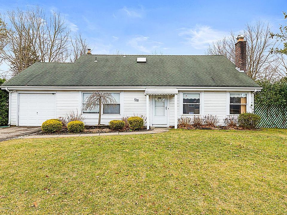 1st image of 1228 Carmel Ct