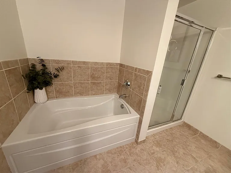 3670 Woodward Ave #404 — Photo 18