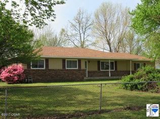 17128 Irish Rd, Carthage, MO 64836