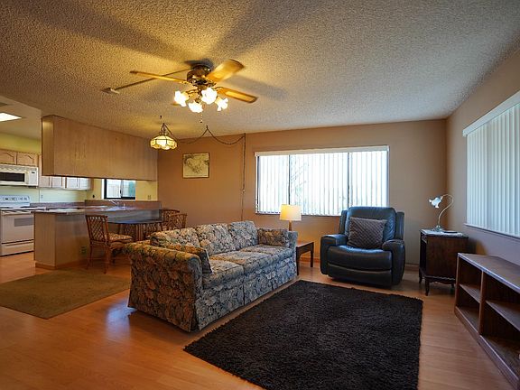 4th image of 206 Shirley Court