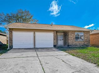 8714 Valley Flag Dr, Houston, TX 77078
