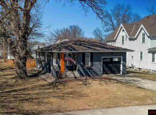 19 Main St S, Minnesota Lake, MN 56068