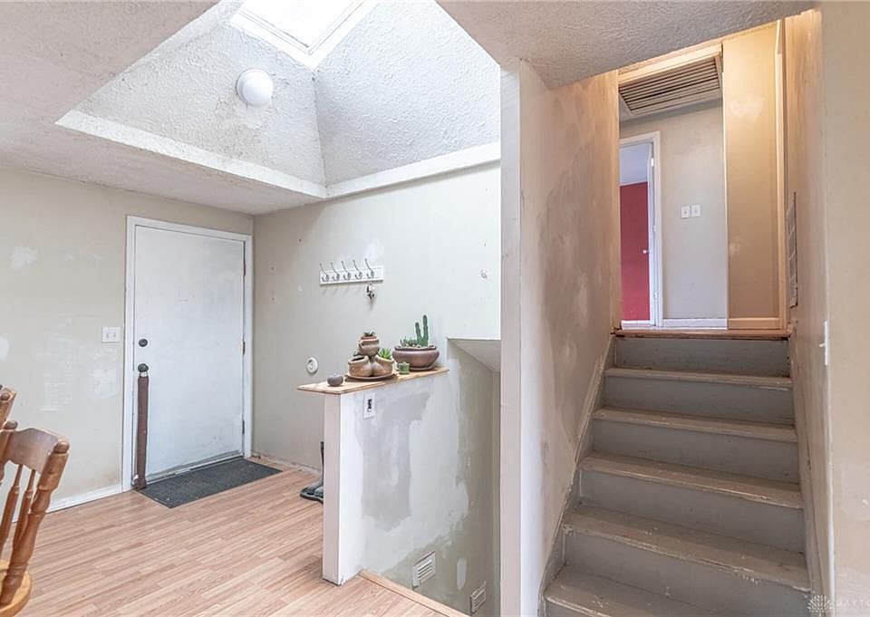 2004 Munich Ave, Dayton, OH 45439 Zillow