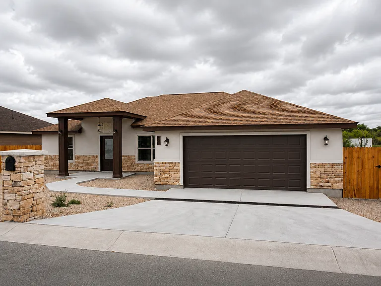 111 Noahy Dr — Photo 17