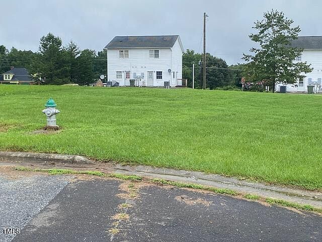 2nd image of 3 Hurdle Mills Rd #17