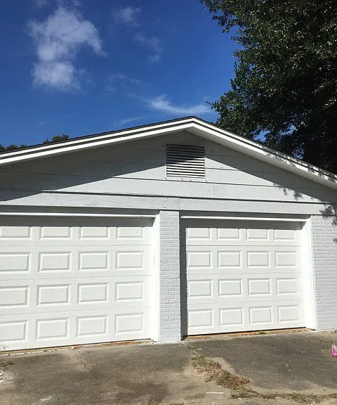 1604 Gary Ave — Photo 4