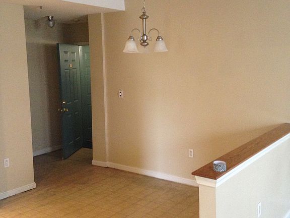 Dining Area/Entry Way