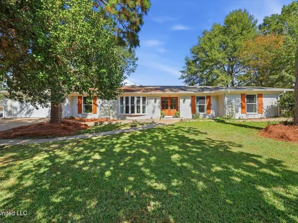 144 Rollingwood Dr, Jackson, MS 39211