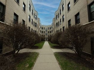 912 Judson Ave APT 3A, Evanston, IL 60202